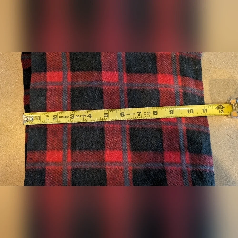 ⭐Royal Rossi Red & Black Plaid 52x11 scarf